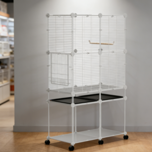Large flight birdcage with detachable stand. Wide-body design, suitable for long-term keeping of parrots and various small ornamental birds.